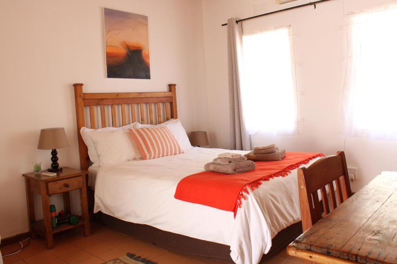 Die Dorpshuis Calitzdorp Dış mekan fotoğraf